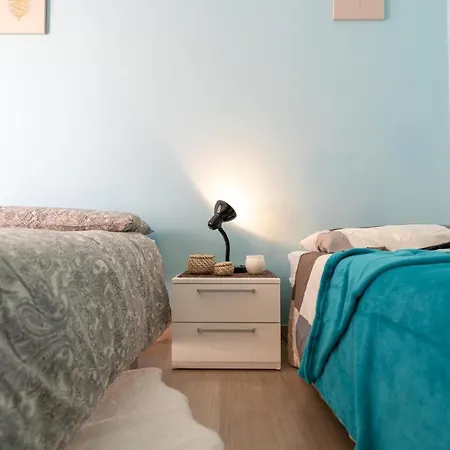 [via Genova]tranquillità In Centro - Freeparking. Appartement *